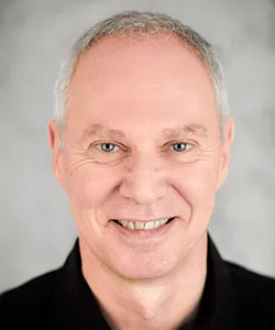 Dr. med. Dipl. biol. BERND-MICHAEL LÖFFLER